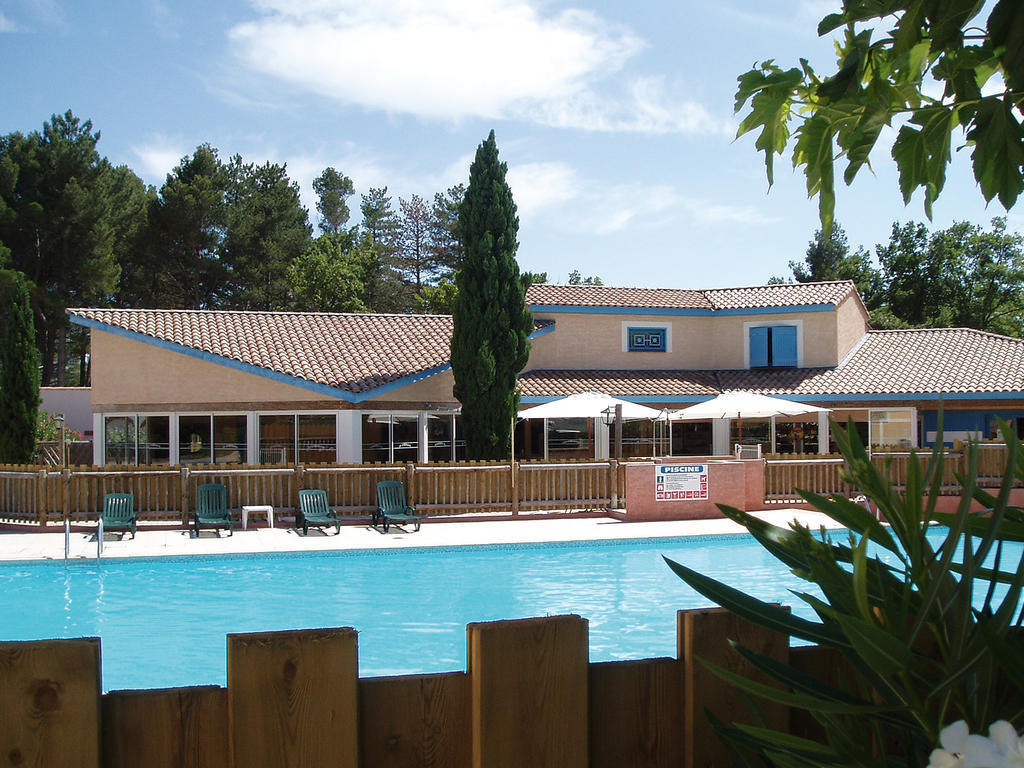 Lagrange Vacances Les Mazets De Gaujac Gaujac  Exterior photo